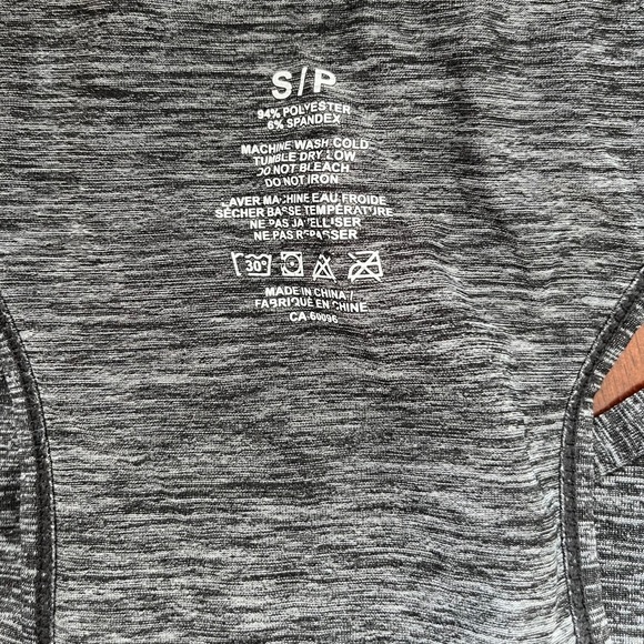 Nautilus Gray athletic Sleeveless Top size small - Picture 4 of 4